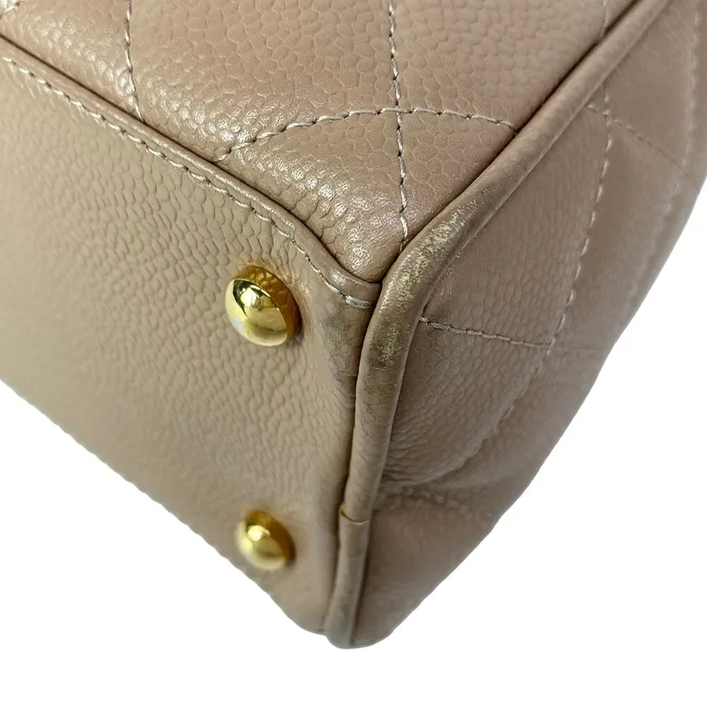 Chanel Matelasse Handbag A20996